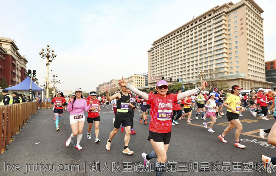 湖人队重磅加盟第三明星球员重塑球队战斗力